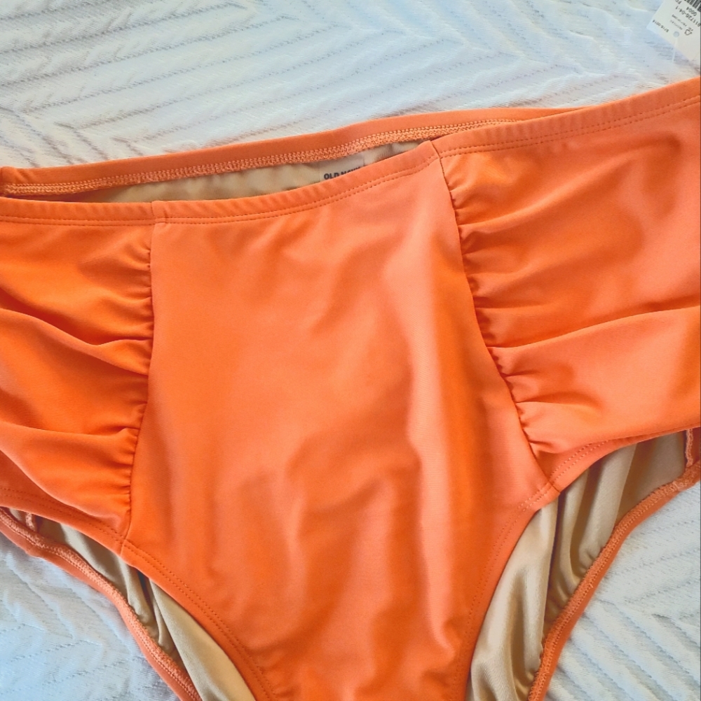Old Navy swim bottom XL melon